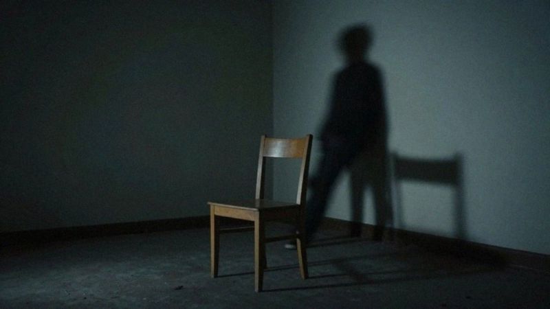 Czym jest gaslighting w relacji z narcyzem?