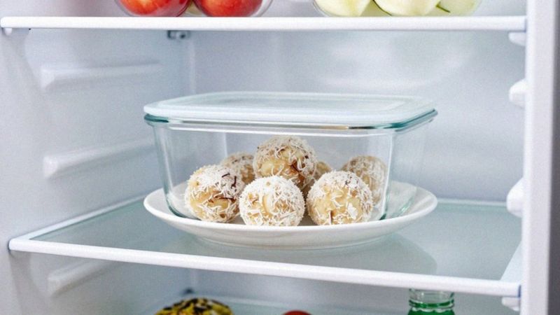 Jak przechowywać domowe dietetyczne Rafaello?