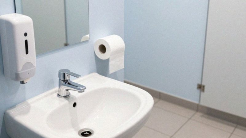 Jak przenosi się grypa żołądkowa?