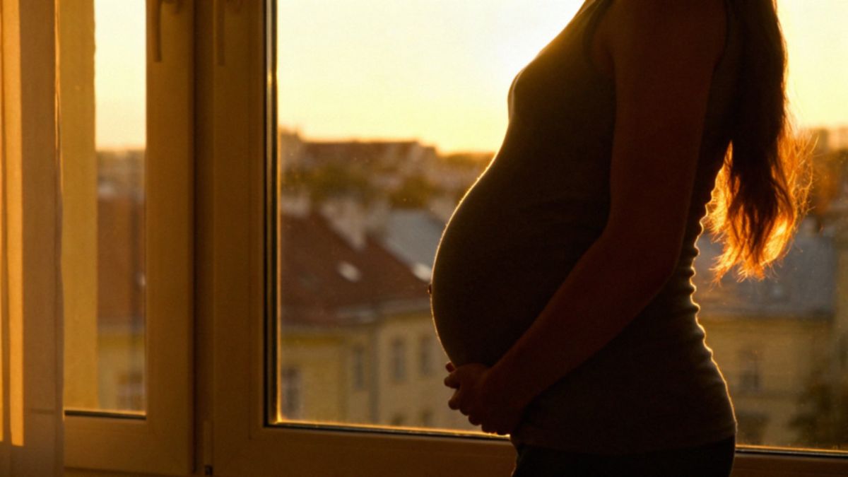 Jak rośnie brzuch w ciąży? Wzrost i zmiany w trymestrach
